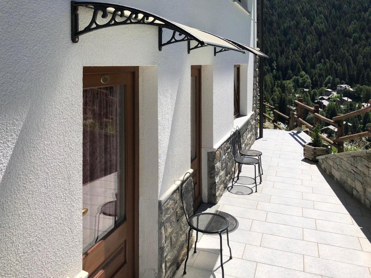 Affittacamere Buenavista Guest House Champoluc Εξωτερικό φωτογραφία