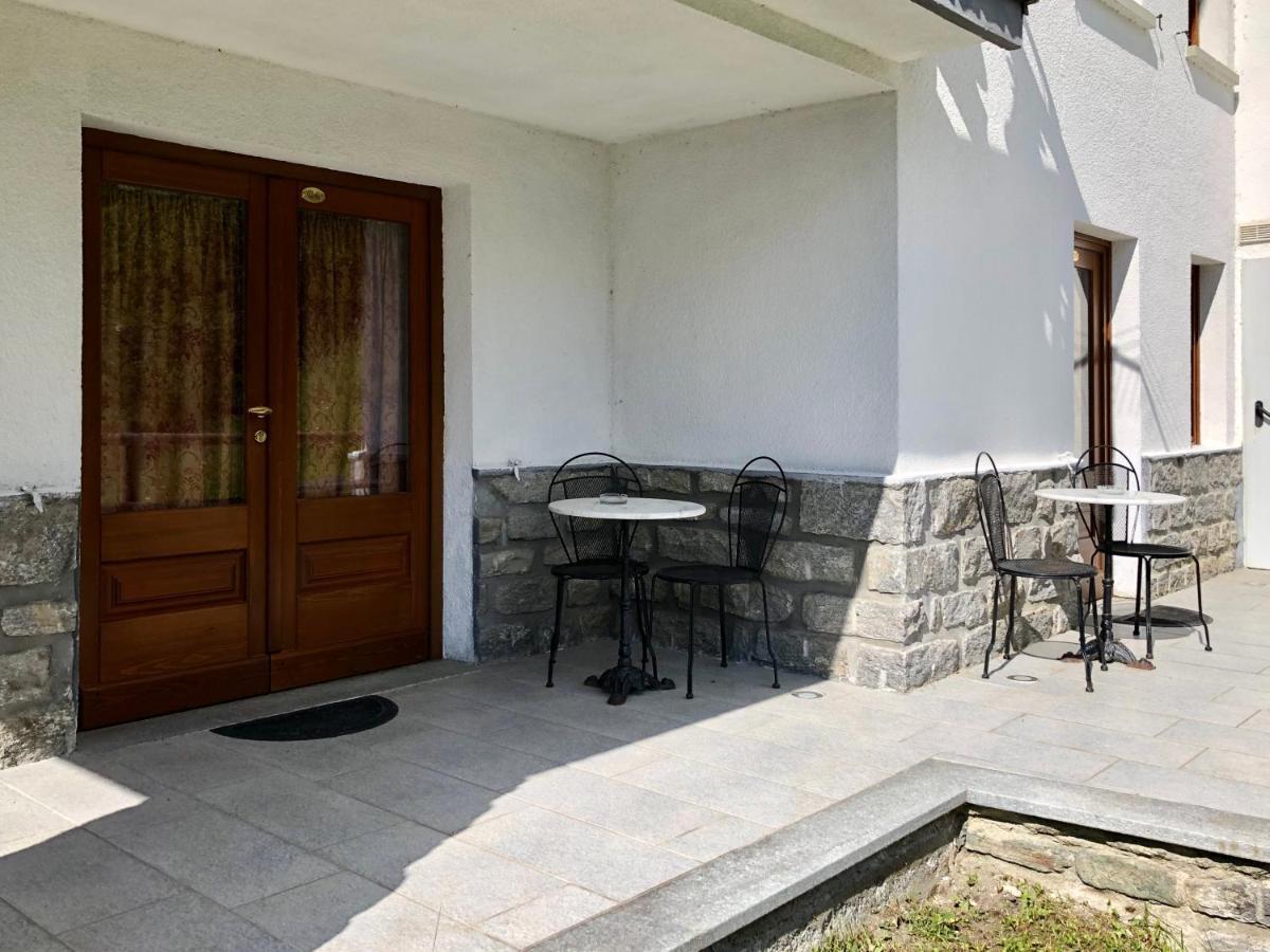 Affittacamere Buenavista Guest House Champoluc Εξωτερικό φωτογραφία